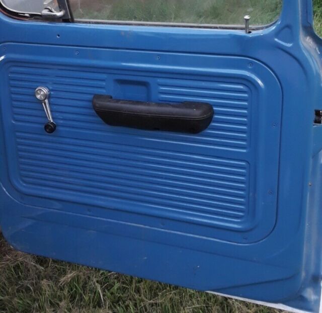 1969 Blue and White Ford F-100