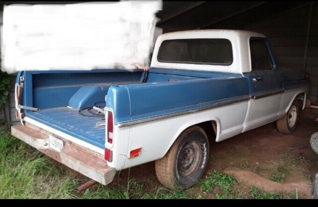1969 Blue and White Ford F-100