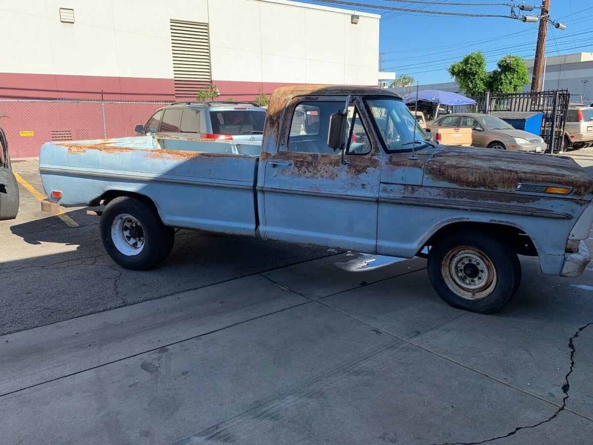 1969 Blue Ford F-250