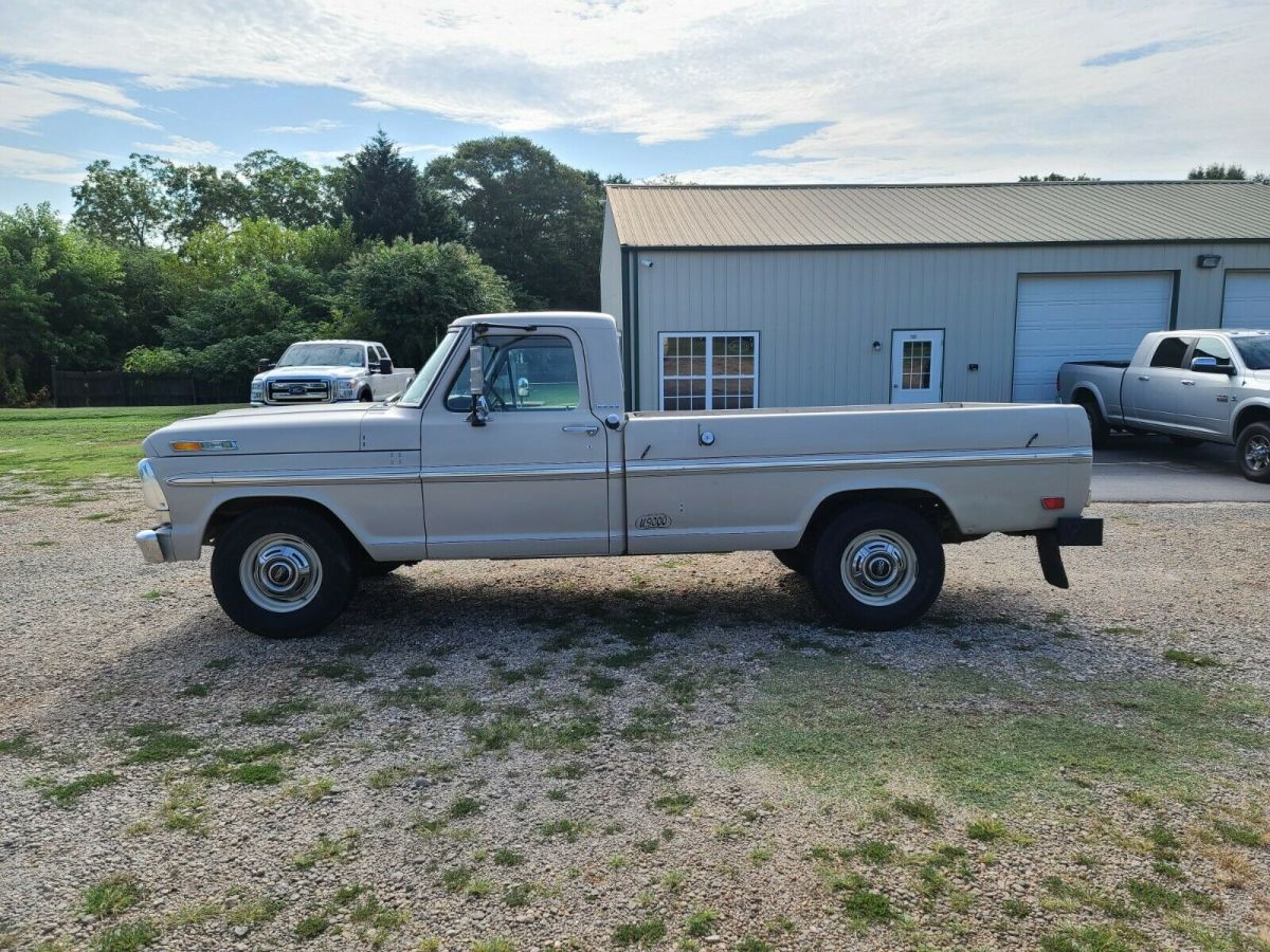 1969 White Ford F-250 Standard Cab Pickup
