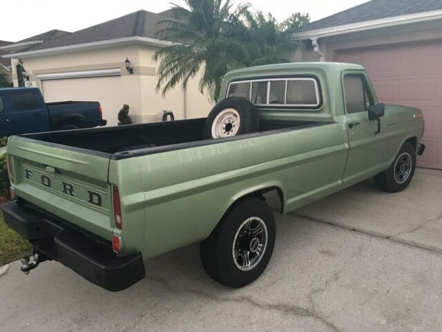 1969 Green Ford F-250 Cab & Chassis