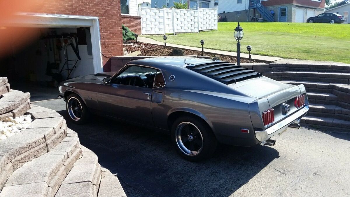 1969 metallic flake gunmetal/grey Ford Mustang Fastback