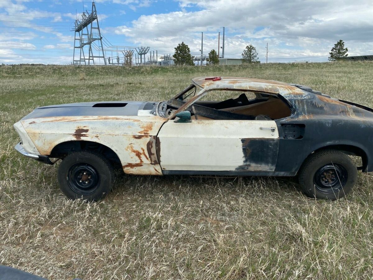 1969 White Ford Mustang Fastback