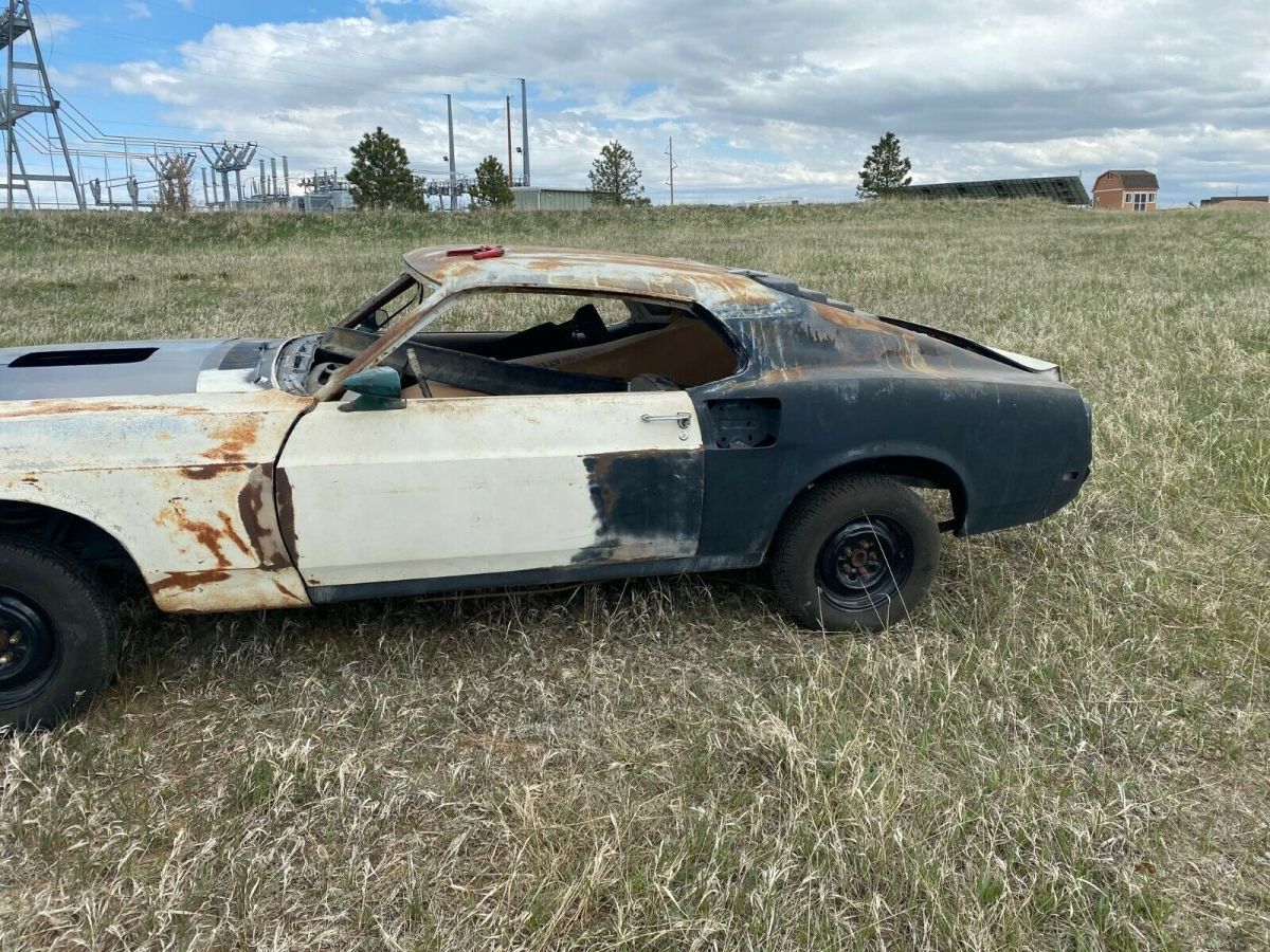 1969 White Ford Mustang Fastback