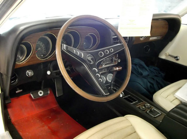 1969 White Ford Mustang Fastback