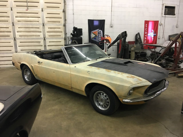 1969 Ford Mustang CONVERTIBLE