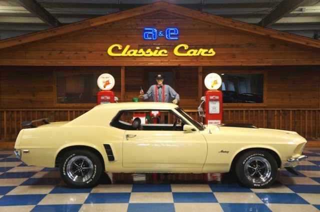 1969 Yellow Ford Mustang --