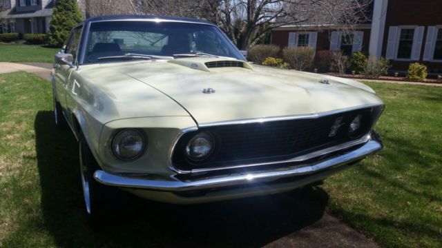 1969 Green Lime Ford Mustang Coupe