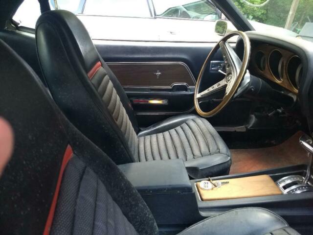 1969 White Ford Mustang Fastback