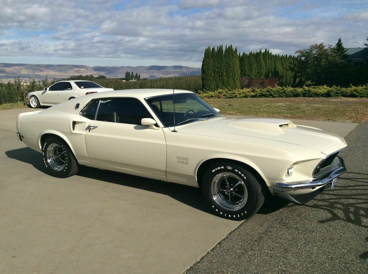 1969 White Ford Mustang
