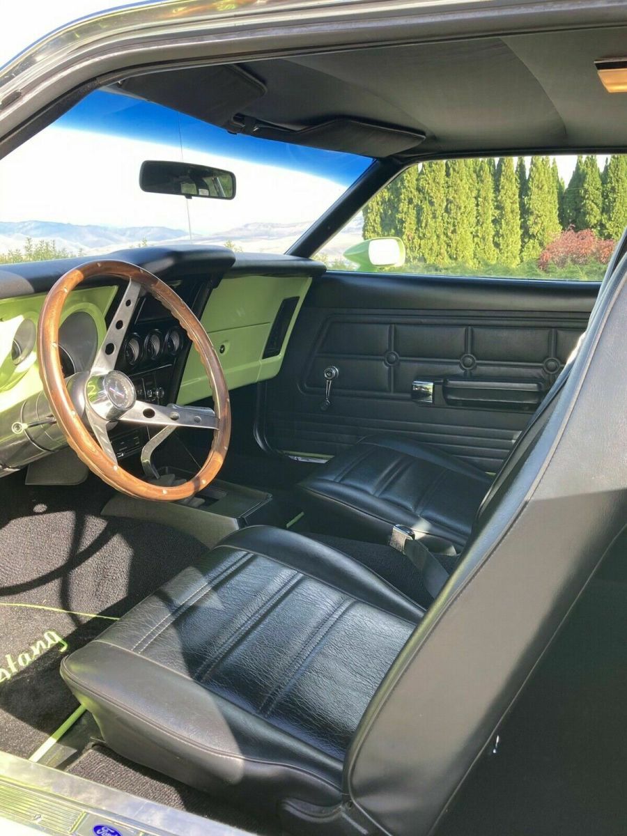 1969 White Ford Mustang