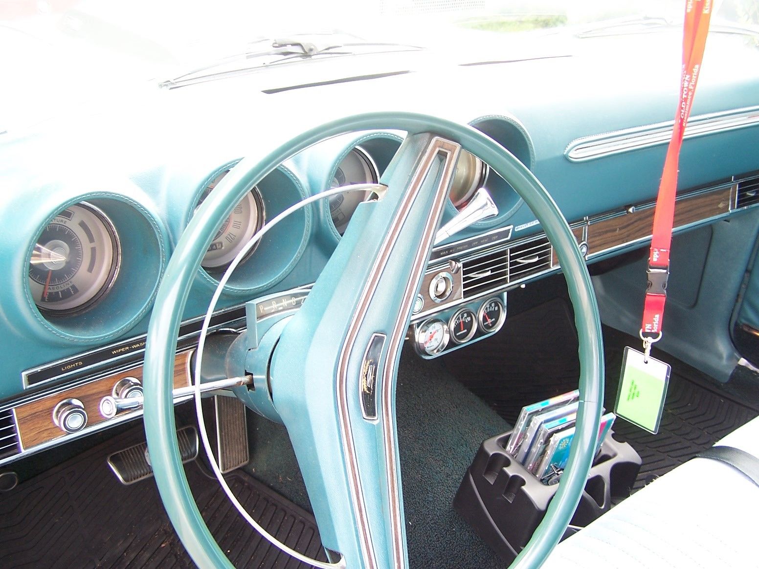 1969 Aztec Aqua Ford Torino hdtp