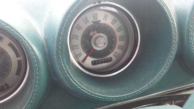 19690000 Aztec Aqua Ford Torino U/K