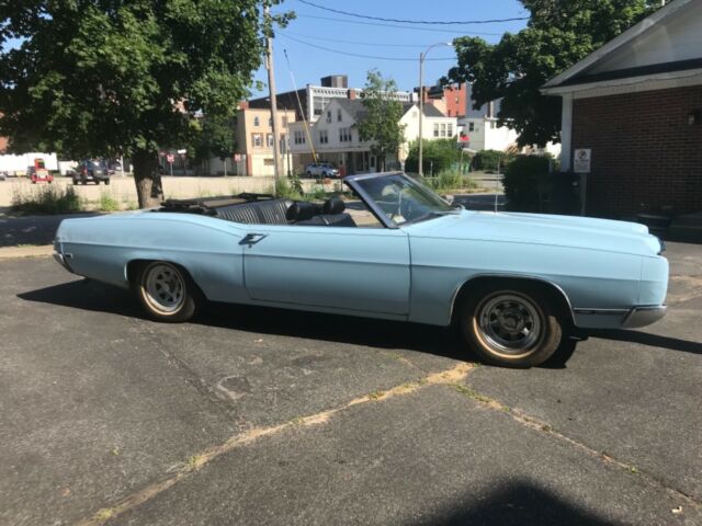 1969 Blue Ford E-Series Van