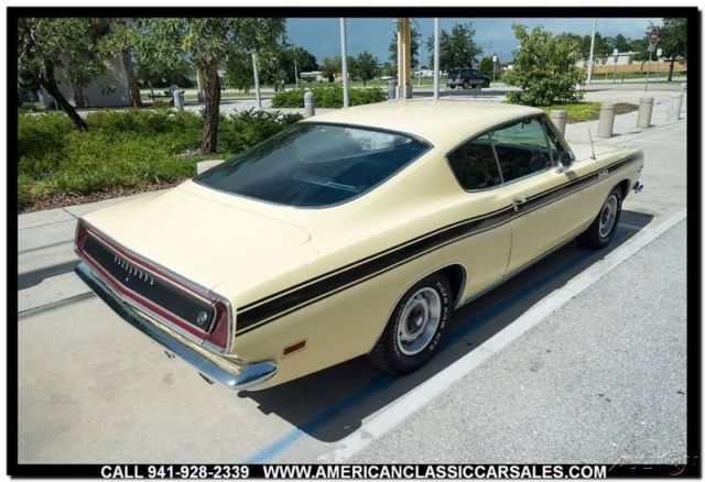 1969 Yellow Plymouth Barracuda