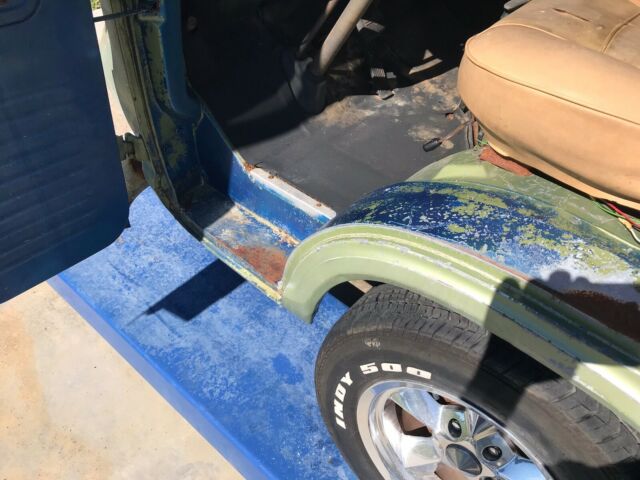 1969 Green white Chevrolet Sportvan90