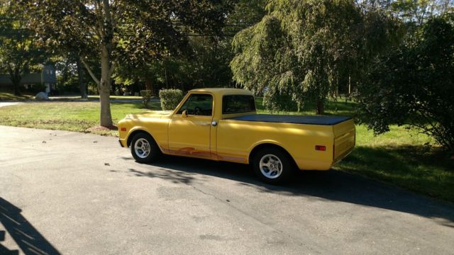 1969 Yellow Chevrolet C-10