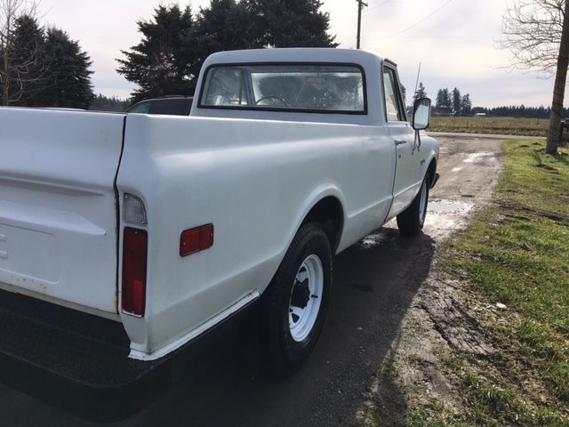 1969 White GMC 2500 Standard Cab Pickup