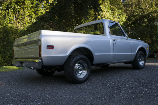 1969 Silver GMC C10 / C15 Standard Cab Pickup