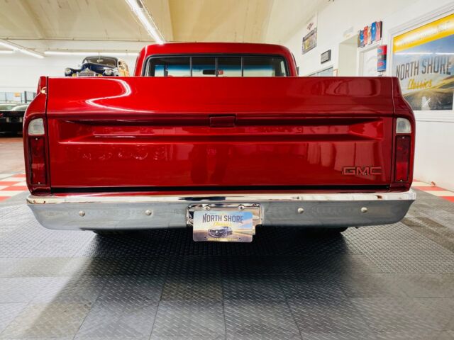 1969 Red GMC C15 Pick-Up