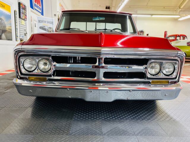 1969 Red GMC C15 Pick-Up