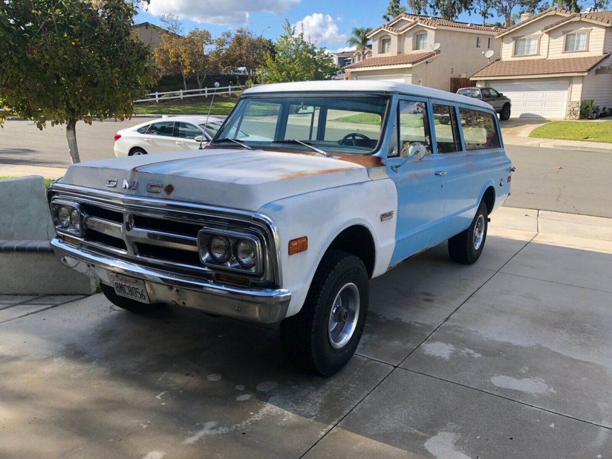1969 GMC Suburban