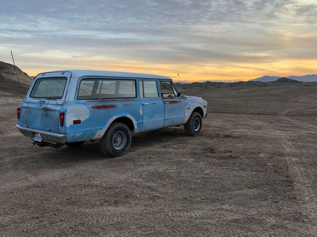 1969 GMC Suburban