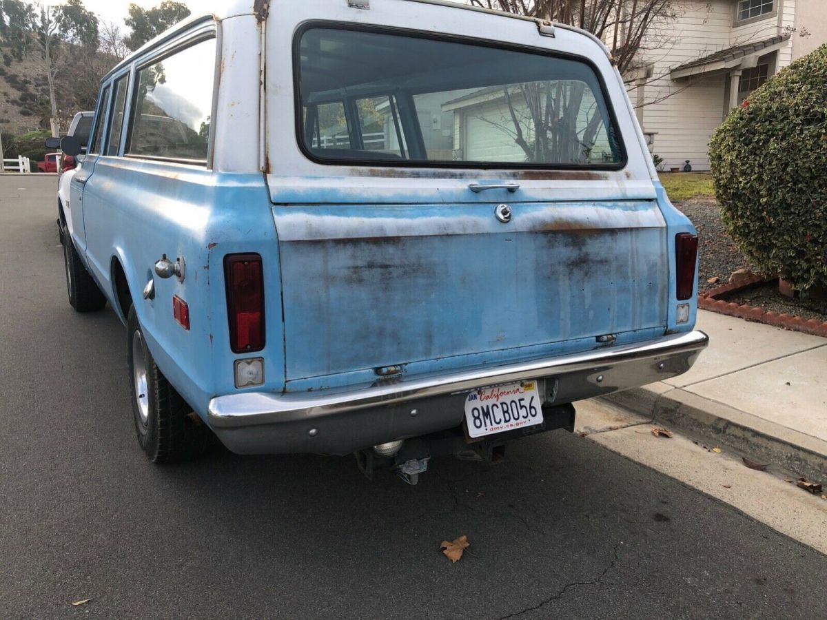 1969 GMC Suburban