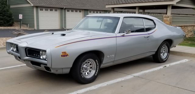 1969 Silver Pontiac GTO Coupe