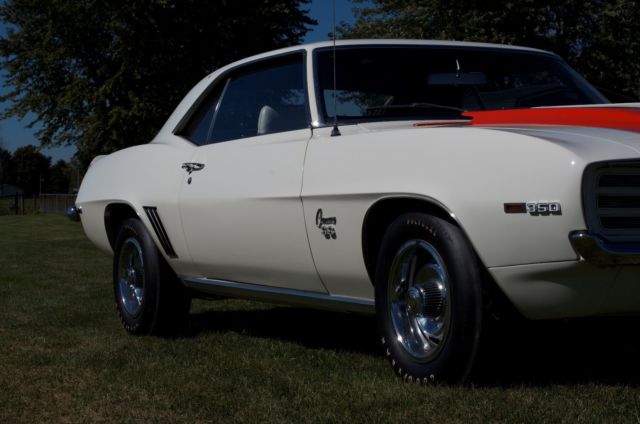1969 White Chevrolet Camaro Coupe