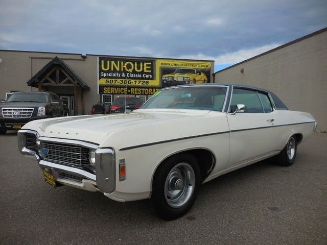 1969 White Chevrolet Impala Coupe