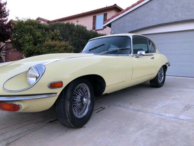 1969 Yellow Jaguar Xke