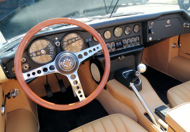 1969 Opalescent Dark Blue Jaguar E-Type
