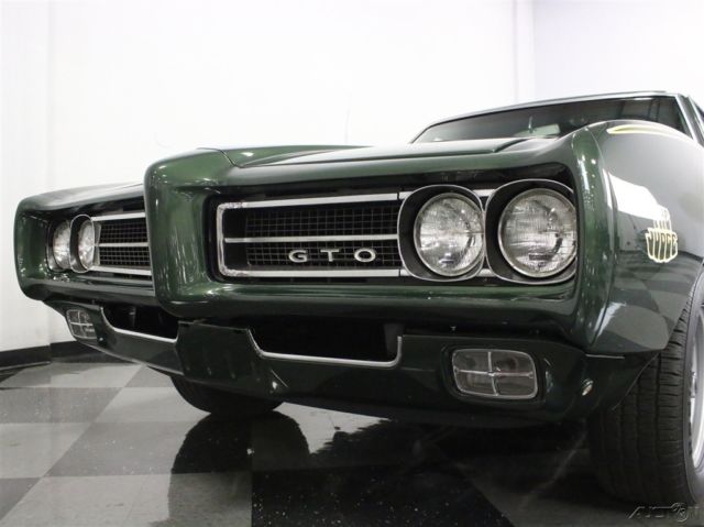 1969 Green Pontiac GTO