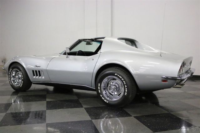 1969 Silver Chevrolet Corvette