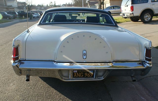 1969 Creme Lincoln Mark Series 2 Door Hardtop