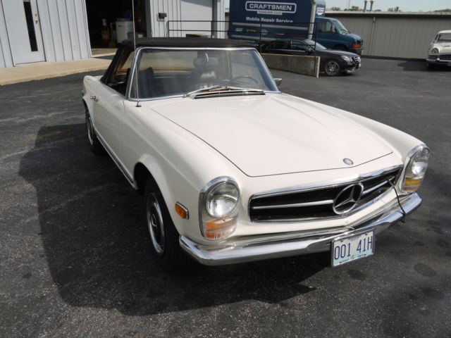 1969 White Mercedes-Benz SL-Class Convertible