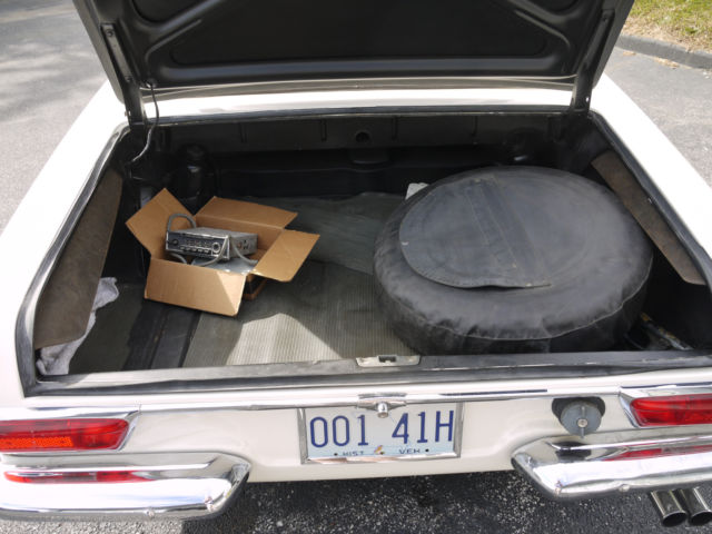 1969 White Mercedes-Benz SL-Class Convertible