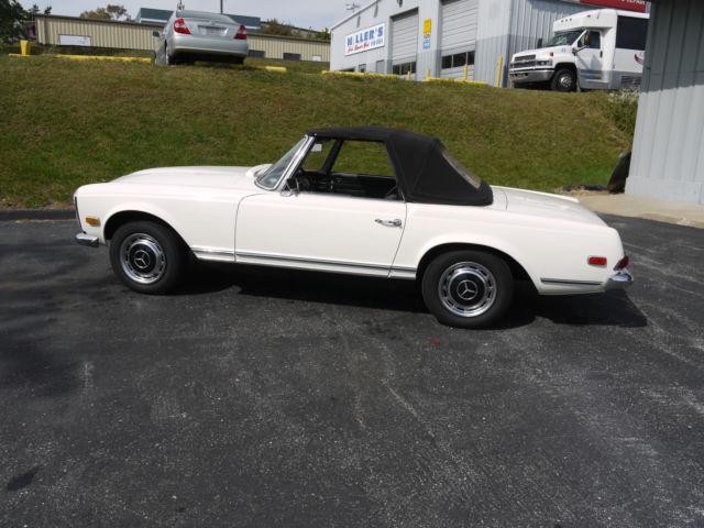 1969 White Mercedes-Benz SL-Class Convertible