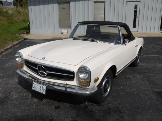 1969 White Mercedes-Benz SL-Class Convertible
