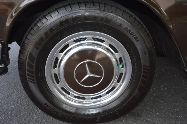 1969 Brown Mercedes-Benz 200-Series Sedan