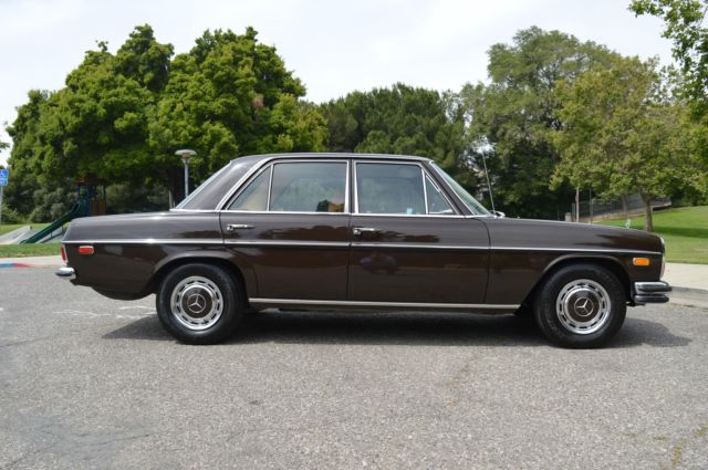 1969 Brown Mercedes-Benz 200-Series Sedan