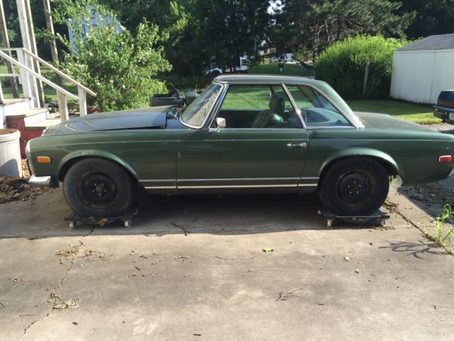 1969 Mercedes-Benz 200-Series