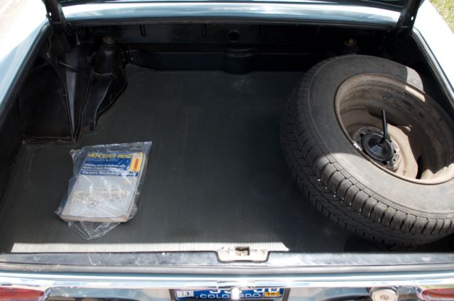 1969 Blue 304G Mercedes-Benz 200-Series Convertible