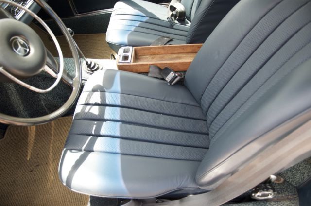 1969 Blue 304G Mercedes-Benz 200-Series Convertible