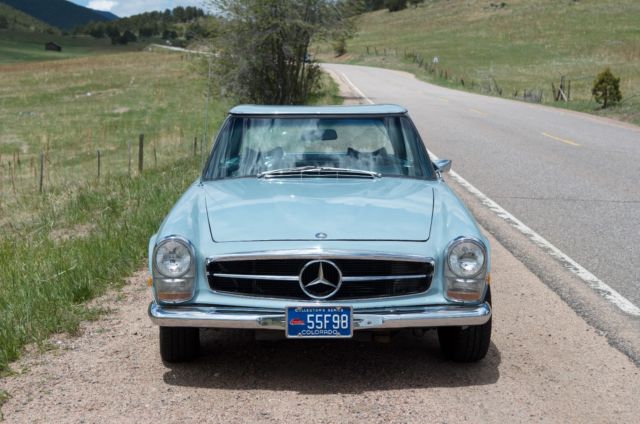 1969 Blue 304G Mercedes-Benz 200-Series Convertible