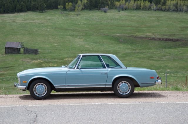 1969 Blue 304G Mercedes-Benz 200-Series Convertible