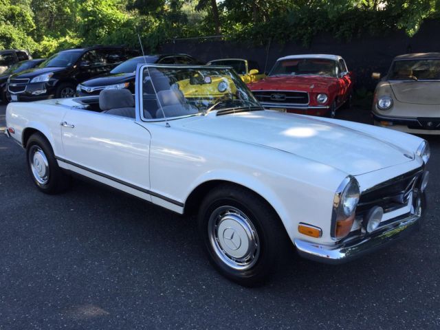 1969 White Mercedes-Benz SL-Class Convertible