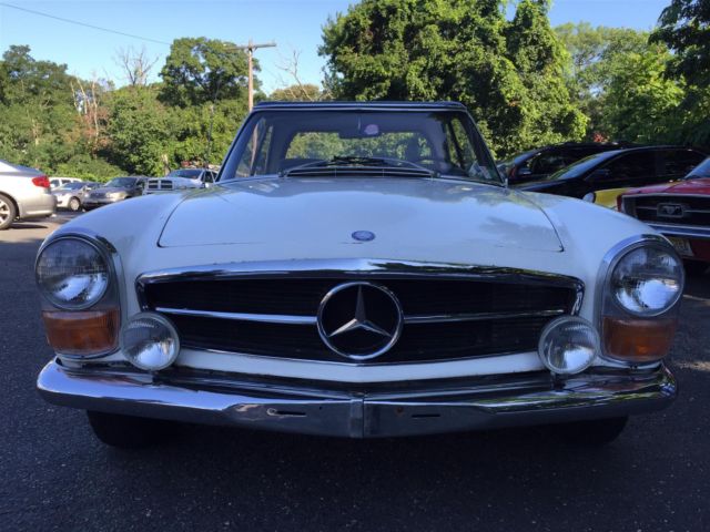 1969 White Mercedes-Benz SL-Class Convertible