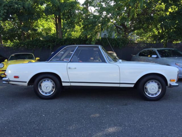 1969 White Mercedes-Benz SL-Class Convertible